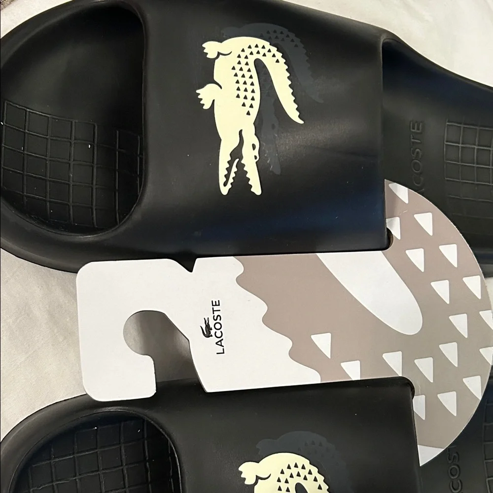 Men Black/Off Wht Serve Slide Synthetic Lacoste🐊